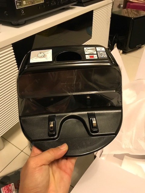 [開箱]LG 掃地機器人..