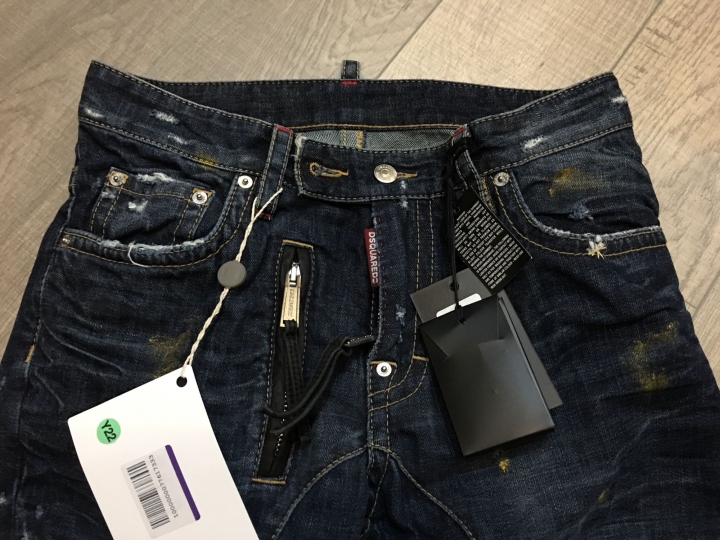 「黑五開箱第三彈」Dsquared2 類tidy biker牛仔褲&螢光綠拖鞋