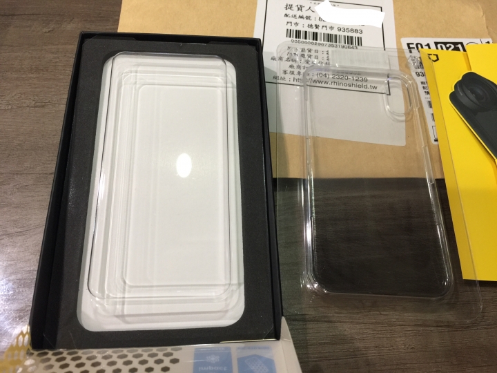 購買犀牛盾MOD for iPhone X寄來卻是空殼。