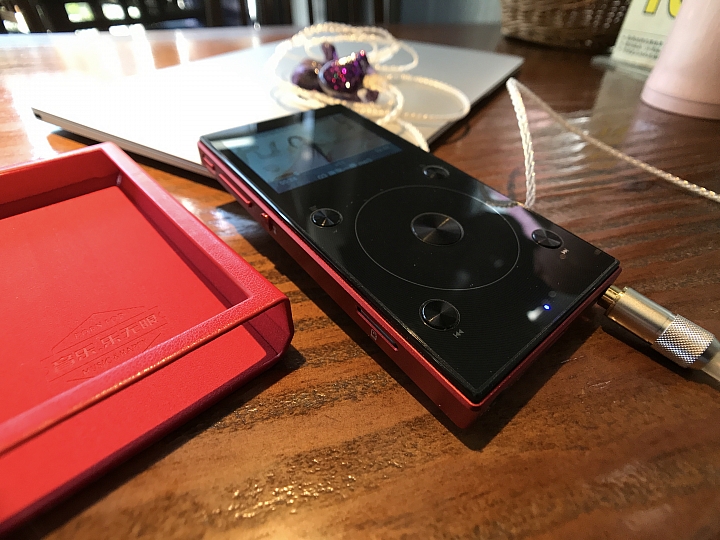 [開箱評測]FiiO Mark X3III 高解析～藍牙～支援無損音樂檔～音樂播放器～熱血騷包紅參上！