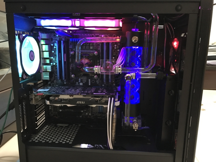 [開箱]聯力Alpha 550微開箱真上水