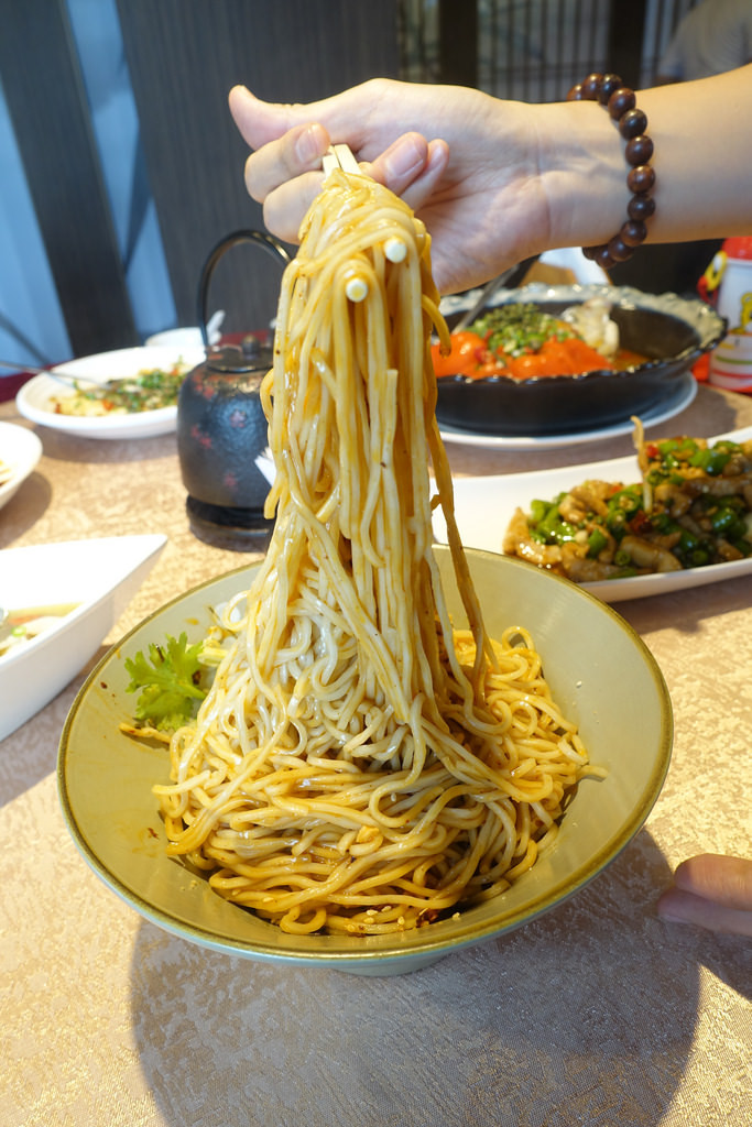 【食記】桃園蘆竹/南崁。明上園新川湘料理-桃園店~附停車場 近台茂購物中心