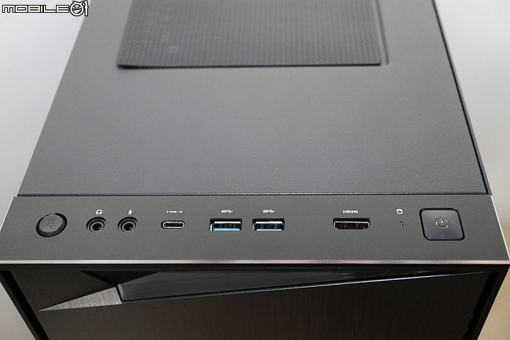 信仰の殼，技嘉AORUS鷹神崛起加入機殼戰局 GP-AC300W 開箱