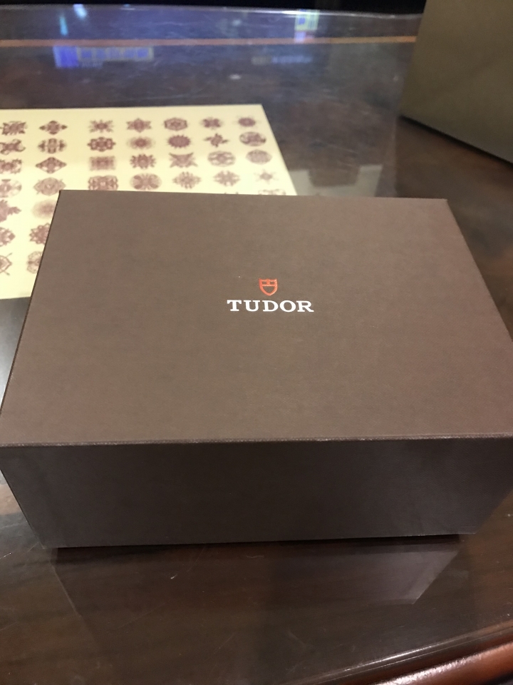 (開箱)TUDOR HERITAGE BLACK BAY 紅