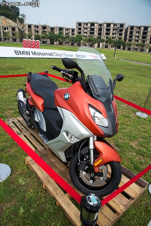 K1600B正式亮相 2017 BMW Motorrad 重機大會師