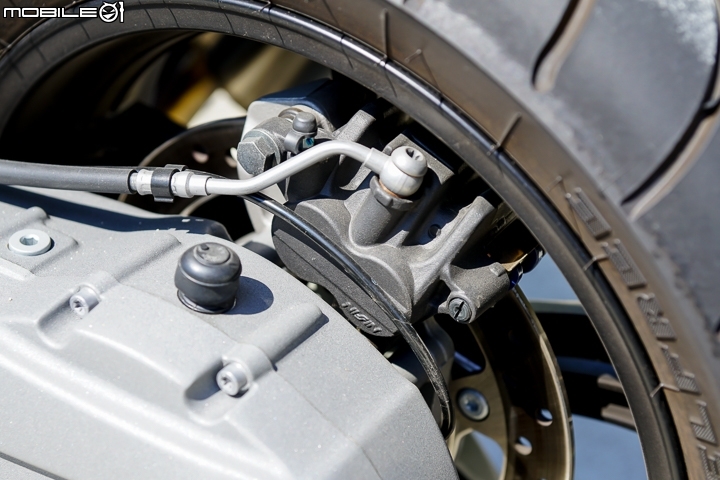 運動羊大戰！C650Sport vs AK550 vs TMAX 集評