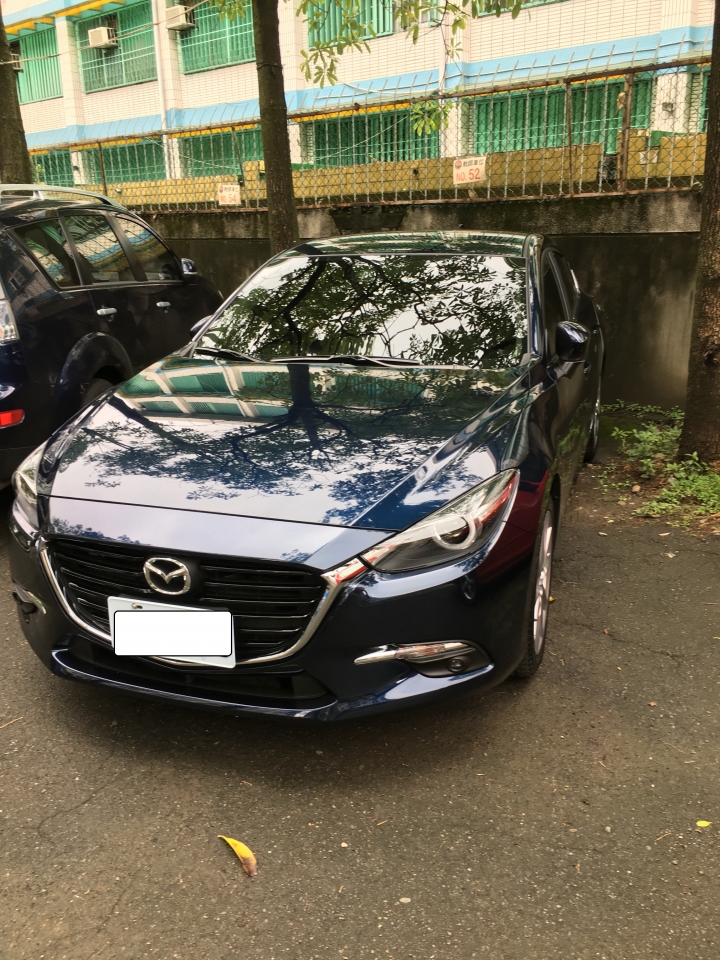 2018年式 Mazda3_5D(尊安)小開箱