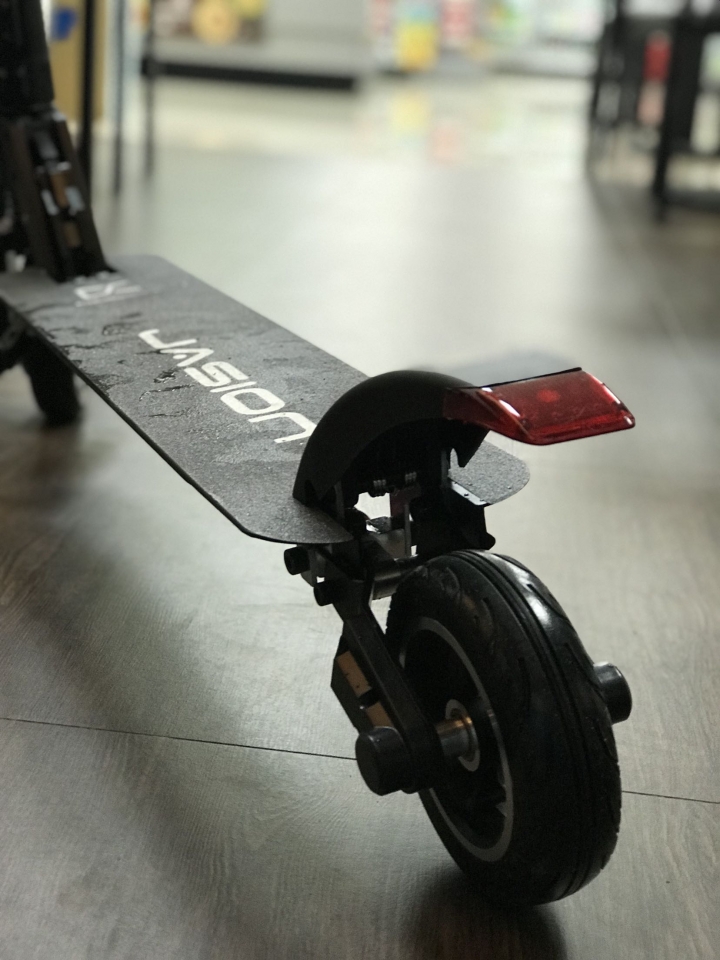 JASOON ES PRO電動滑板車