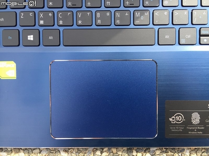新規入手Swift 3(8代Core i 寶藍版)