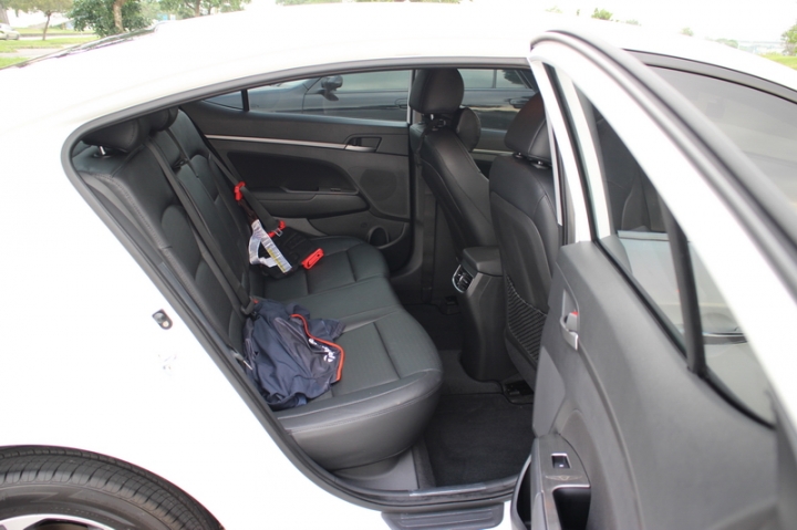 柴油超級抖!!! super elantra1.6 柴油 交車、保養分享~~