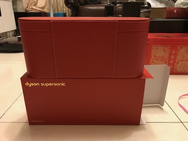 [開箱] Dyson吹風機 紅色