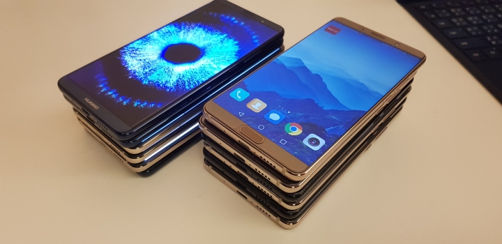 【體驗】搶先體驗搭載全球首款AI晶片HUAWEI Mate10/Mate10 Pro．更懂你的手機嚇到吃手手．照相更智慧．翻譯超溝通．會學習更懂你的聰明手機。