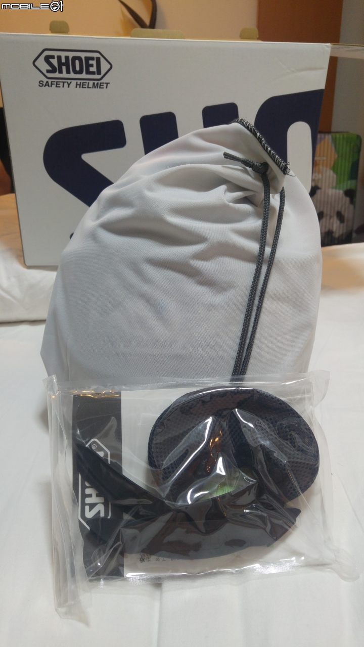 去日本就是買頂Shoei x-14回來