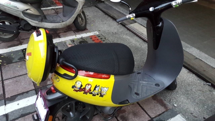 GOGORO1置物包