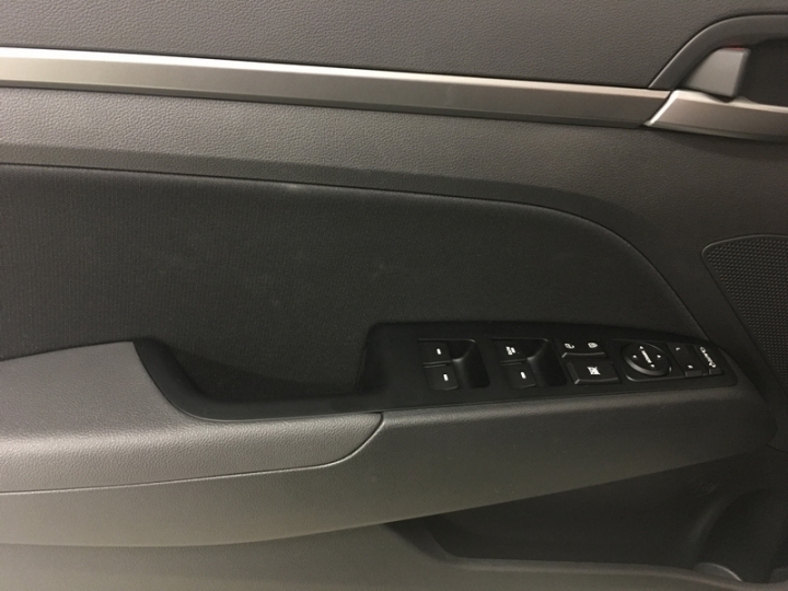 柴油超級抖!!! super elantra1.6 柴油 交車、保養分享~~