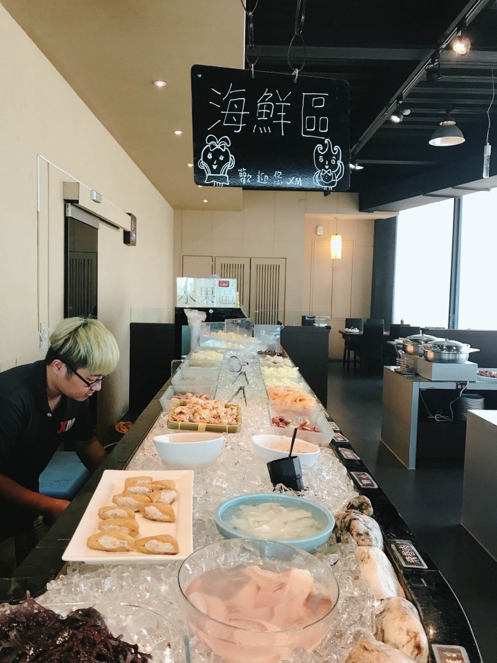 台南【中西區】學生公司聚餐CP值超高的地點-XM麻辣鍋