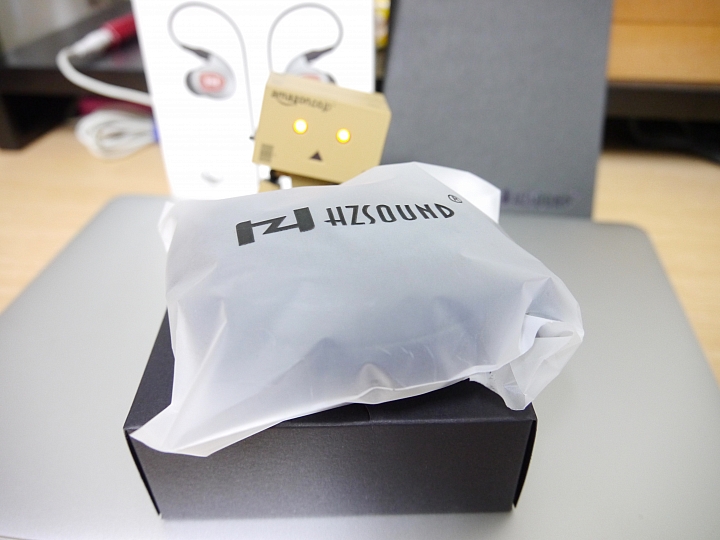 [開箱評測]HZSOUND HZ3ii 入耳式耳機～12.5mm動圈單體～舒適～耐聽～伴你入眠～