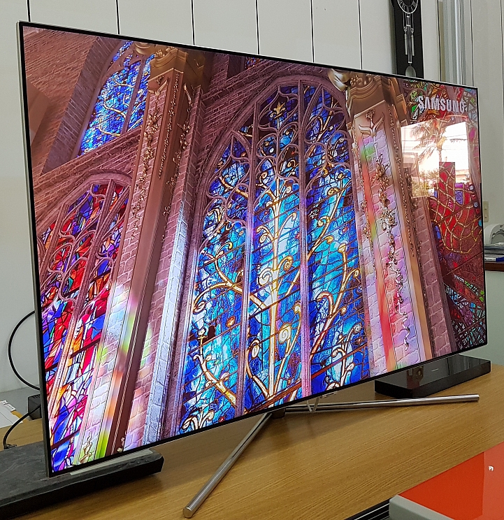 Samsung Q7F QLED量子點電視，100%色域表現，開啟你的100%視界！