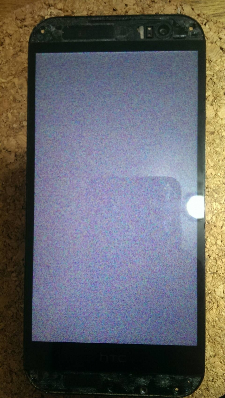 M8換電池 螢幕掛了