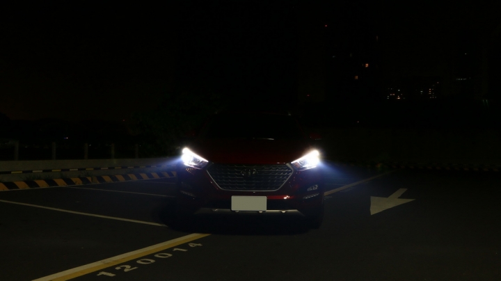 (圖多79P)TUCSON 1.6T 時尚 開箱分享 (赤焰紅)