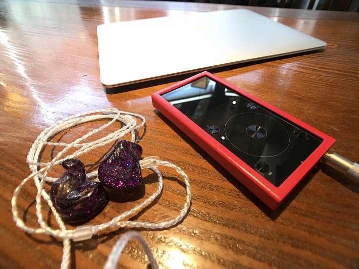 [開箱評測]FiiO Mark X3III 高解析～藍牙～支援無損音樂檔～音樂播放器～熱血騷包紅參上！
