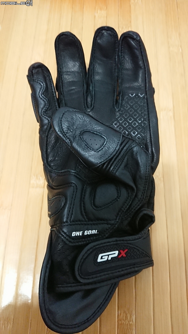 [分享] ALPINESTARS GP-X 短手套
