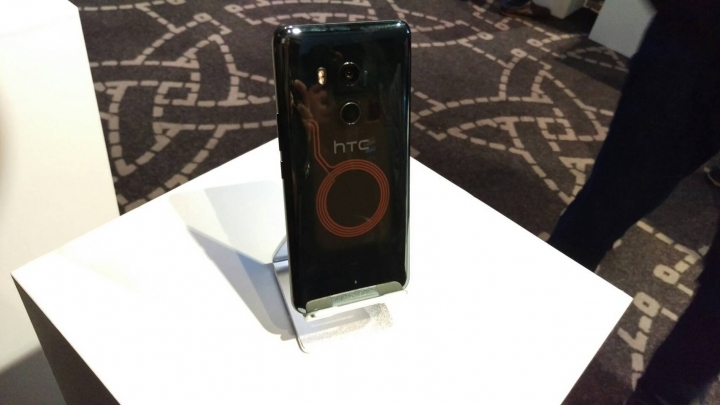 是HTC發表會現場-更新實機照片