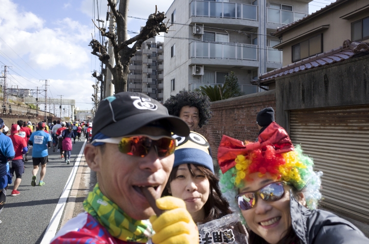 小惡魔初現超狂異國風情神戶馬拉松！