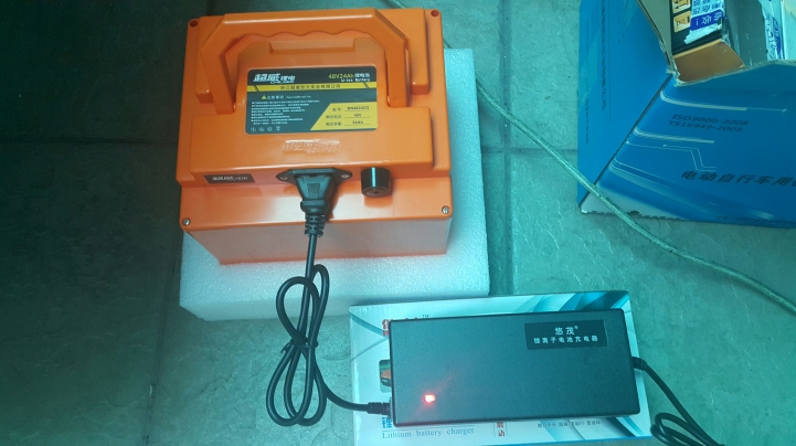 淘汰鉛酸電池換上48V24AH鋰電池DIY