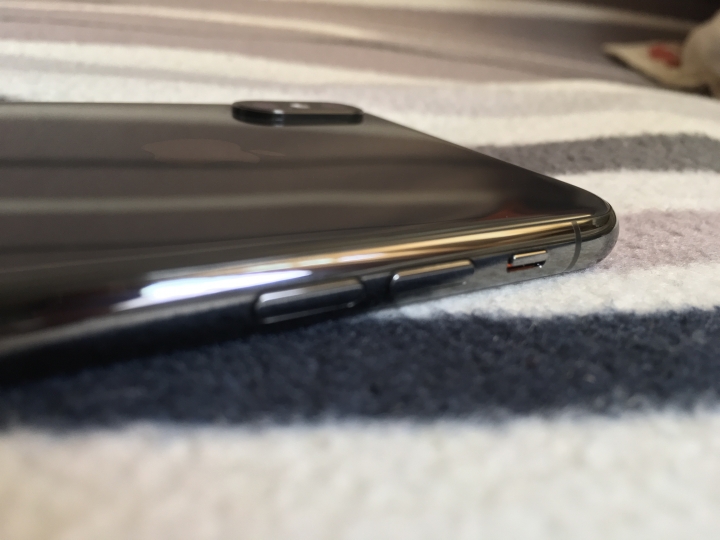 敬  曾經擁有的美好・iPhone X