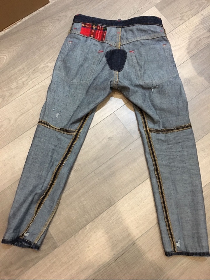 「黑五開箱第三彈」Dsquared2 類tidy biker牛仔褲&螢光綠拖鞋