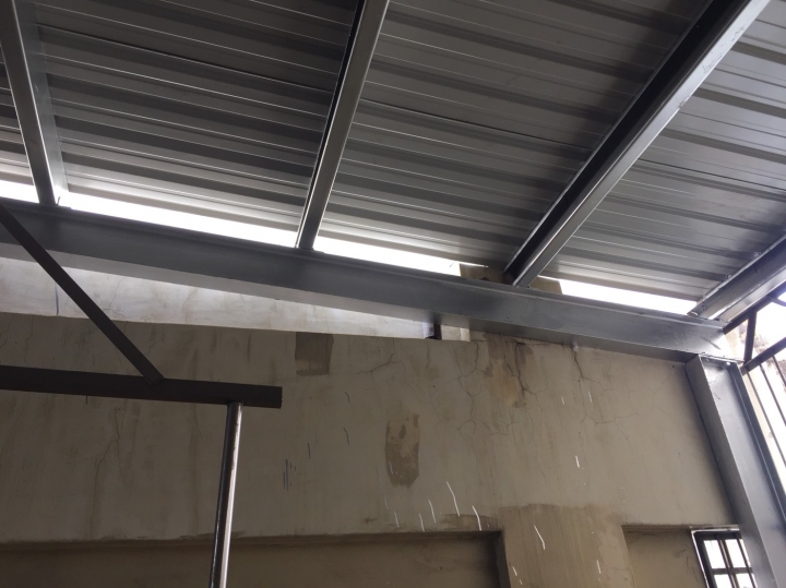 (求救)想請問這種施工品質 該怎辦?