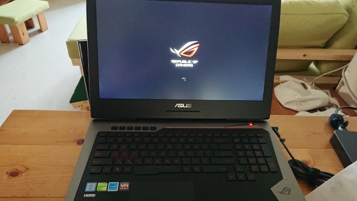 [開箱]出清的g752vm