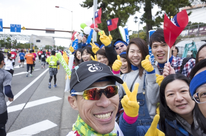 小惡魔初現超狂異國風情神戶馬拉松！