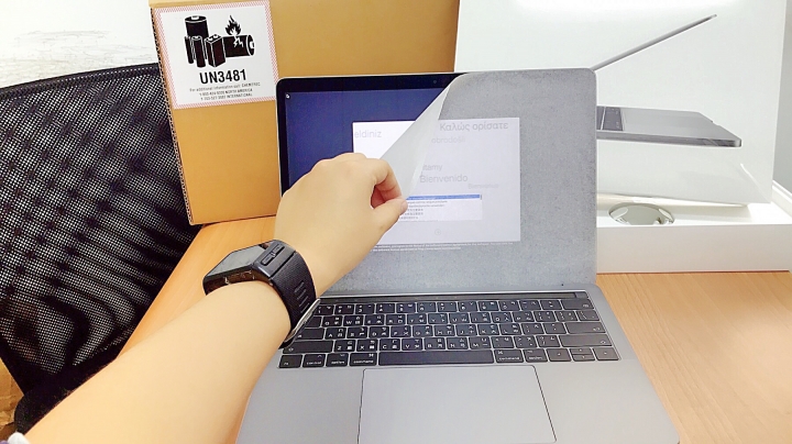 我人生的第一台MAC 2017 MacBook Pro 13" with touch bar 開箱