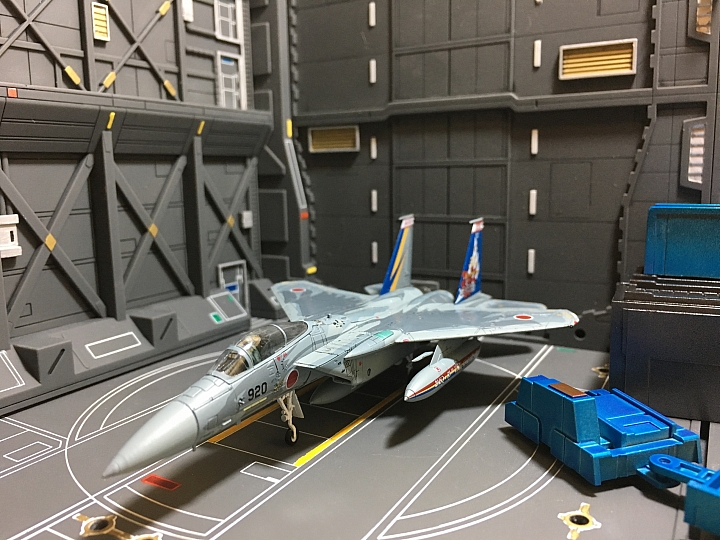Tomytec 1/144 F-15+壽屋格納庫