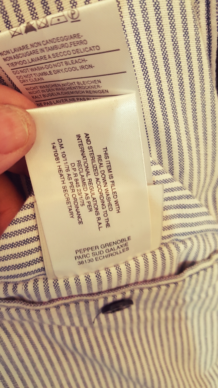 請教... 仿的Moncler外套怎麼清洗...