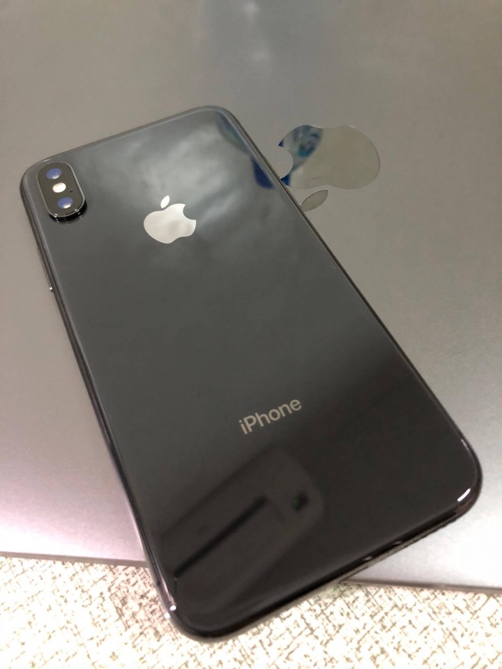 iPhone x台灣公司貨首發開箱(補一點心得)