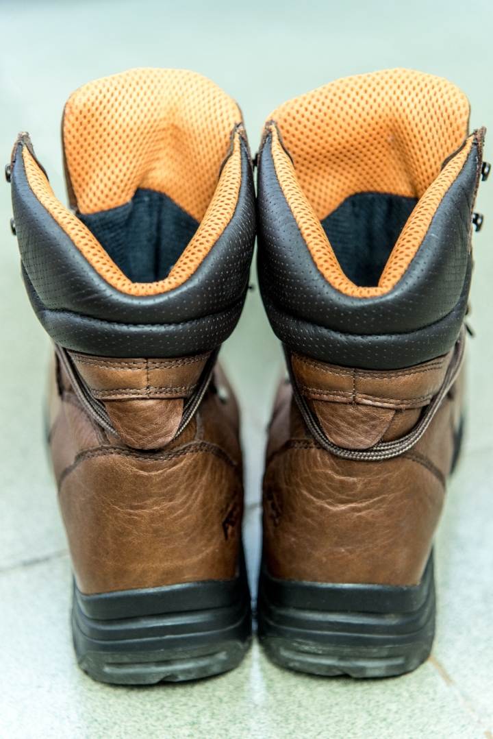 [開箱]中國淘寶買的兩雙Timberland Pro及四雙高仿的CAT(警示意味)