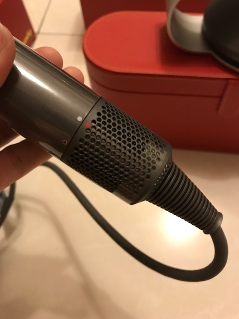 [開箱] Dyson吹風機 紅色