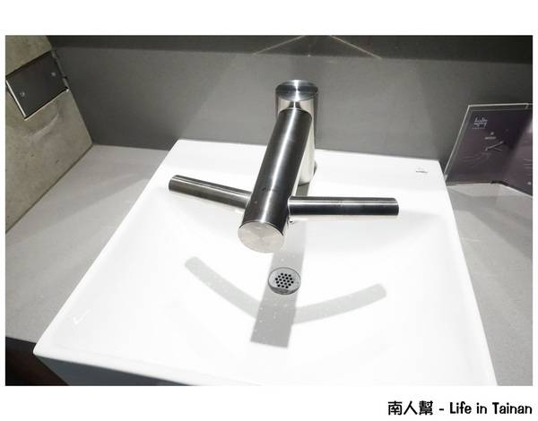 【台南甜食】千層蛋糕界的LV｜千層搭飲料300元~深藍蛋糕旗艦店