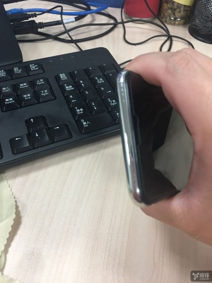 iPhone X不鏽鋼邊框