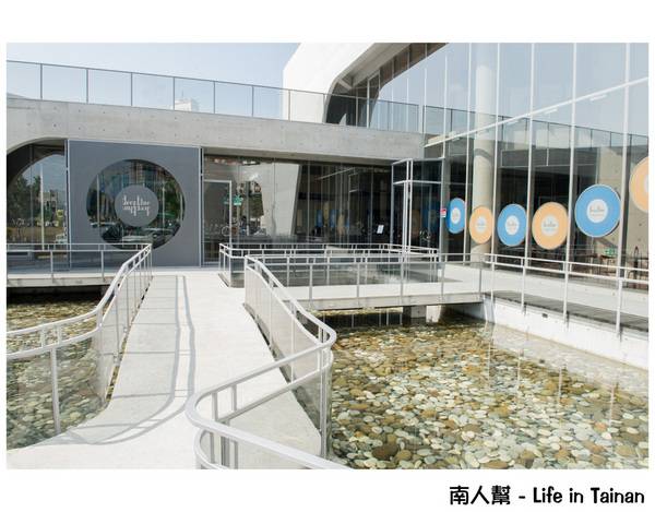 【台南甜食】千層蛋糕界的LV｜千層搭飲料300元~深藍蛋糕旗艦店