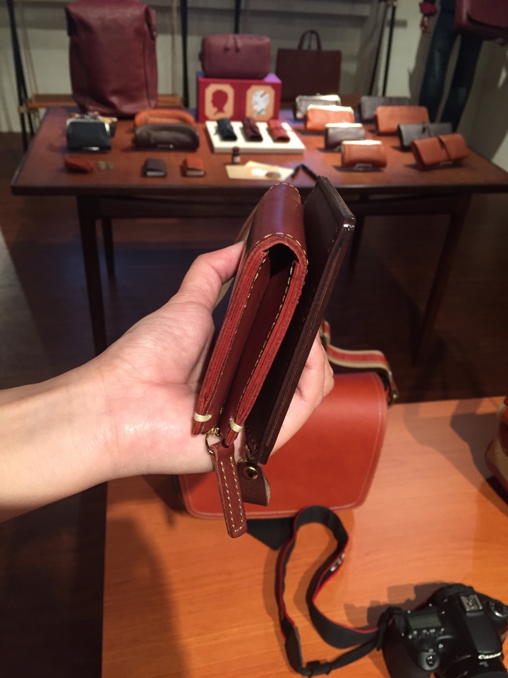 [土屋鞄] 聖誕店鋪+入手缺貨款 Diario L型拉鍊短夾