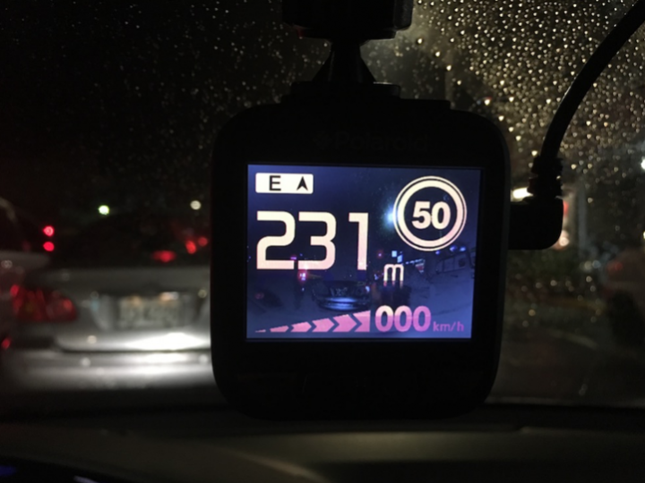 拍立得相機變成行車記錄器，Polaroid S231GS 開箱體驗全記錄