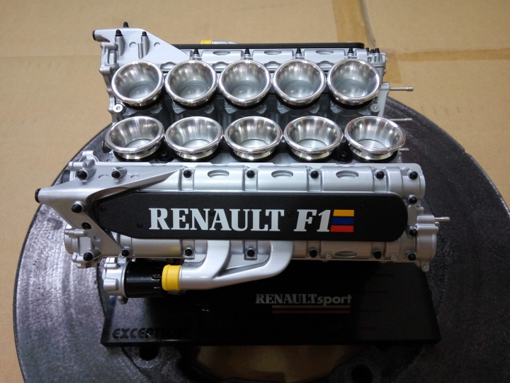EXCEPTION 1/5 RENAULT RS9 V10引擎(修復品)