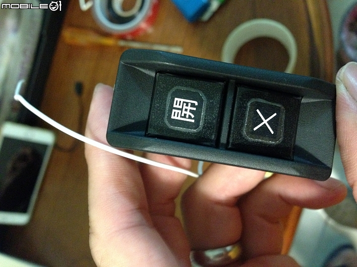 [DIY] BMW X5 E53 整合車庫鐵捲門遙控器