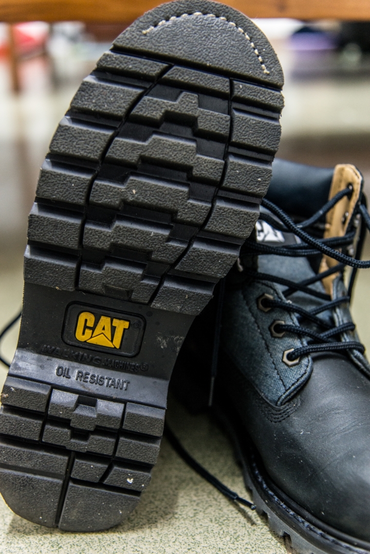 [開箱]中國淘寶買的兩雙Timberland Pro及四雙高仿的CAT(警示意味)