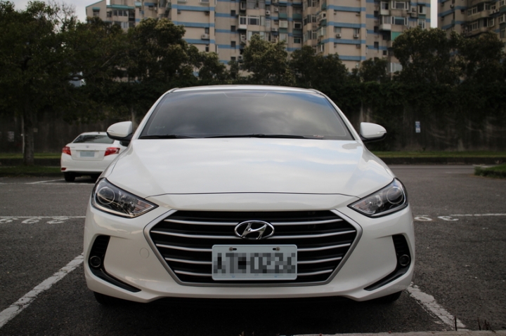 柴油超級抖!!! super elantra1.6 柴油 交車、保養分享~~