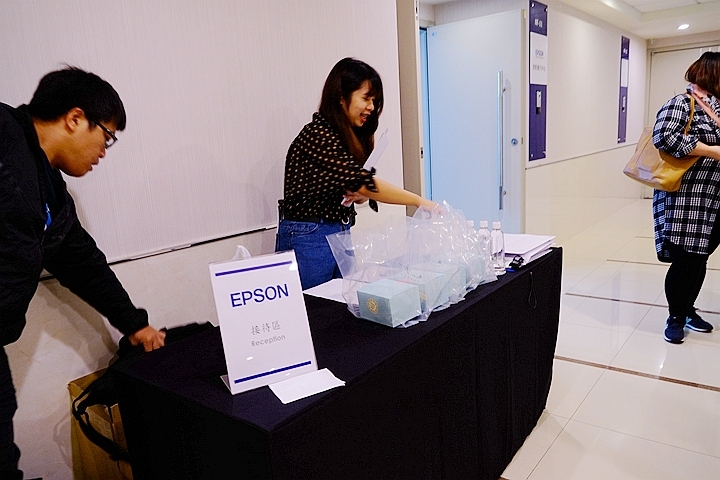 <開箱>小空間裡的大放映師-EPSON EH-TW650 暨《Epson投影體驗會》活動分享